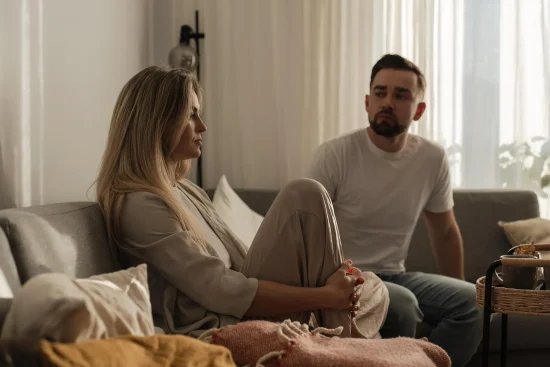 Couple speaking during a session.